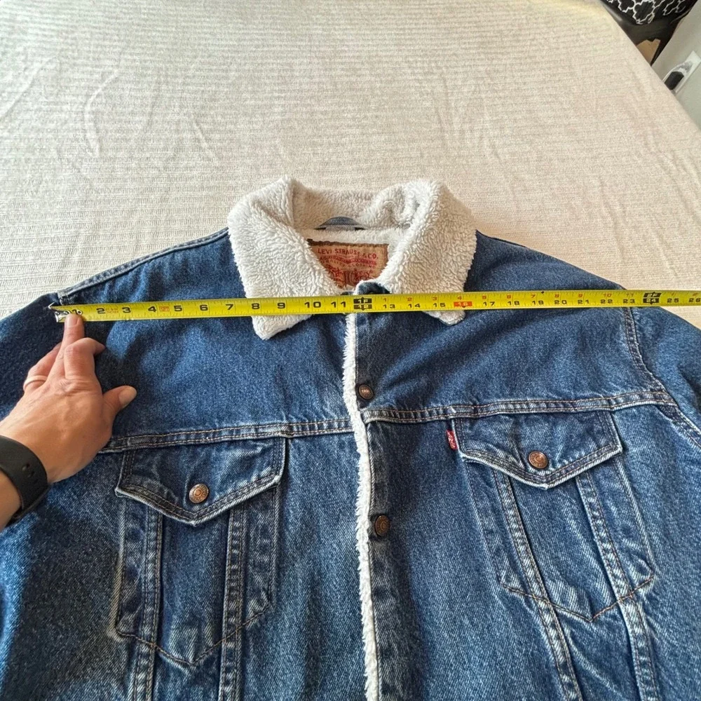 Vintage 90's Levis Sherpa Lined Trucker Jacket Blue Denim Made in USA XL